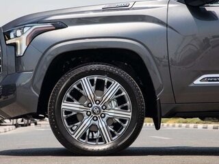 2026 Toyota Tundra CrewMax III, серый, 10046000 рублей, вид 5