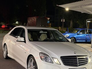 2011 Mercedes-Benz E-Класс 200 7G-Tronic IV (W212, S212, C207), белый, 1520000 рублей, вид 4