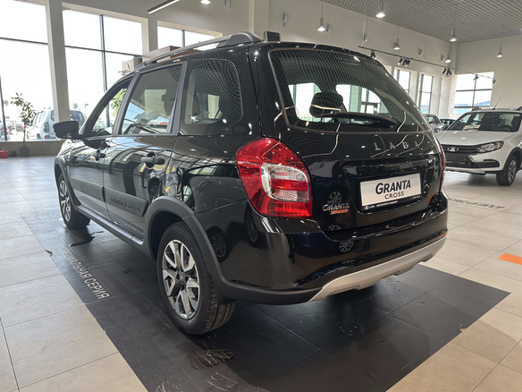 2026 Lada (ВАЗ) Granta Cross I Рестайлинг, чёрный, 1226000 рублей - вид 3