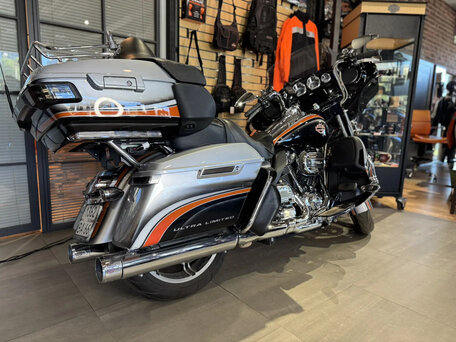 2019 Harley-Davidson Ultra Limited, серебристый, 1990000 рублей, вид 4