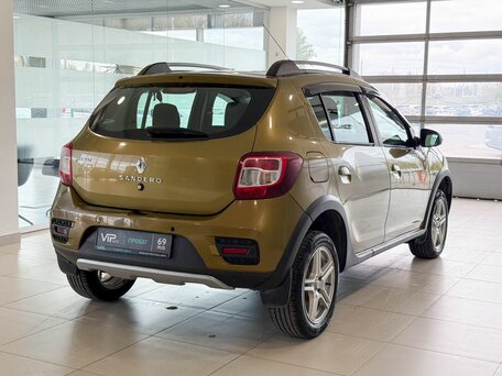 2015 Renault Sandero Stepway II, зелёный, 997000 рублей, вид 5