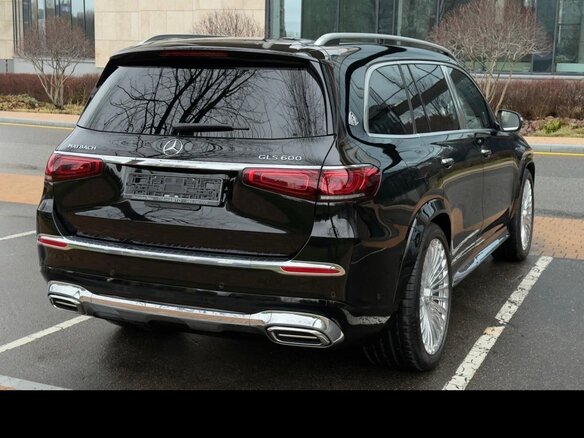 2022 Mercedes-Benz Maybach GLS 600 I, чёрный, 21000000 рублей - вид 7
