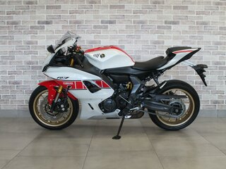 2022 Yamaha YZF-R7, белый, 831000 рублей, вид 3