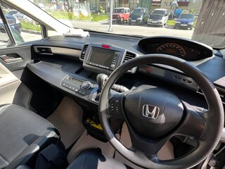 2010 Honda Freed I, серый, 900000 рублей, вид 5