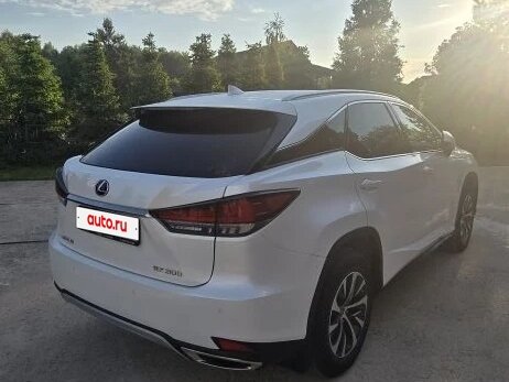 2021 Lexus RX 300 IV Рестайлинг, белый, 5100000 рублей - вид 2