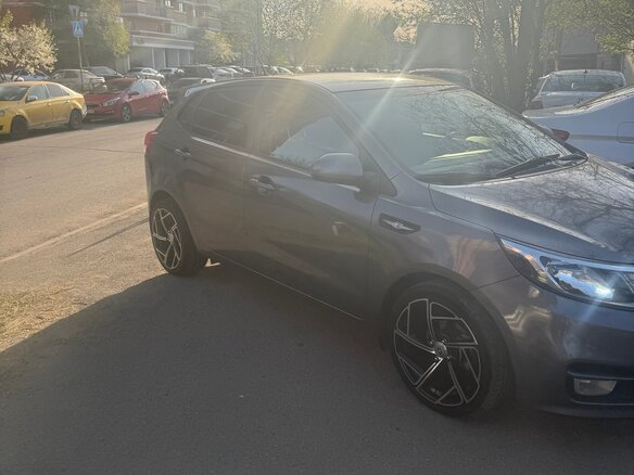 2016 Kia Rio III Рестайлинг, серый, 1350000 рублей - вид 6
