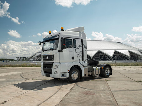 2024 Sinotruk Sitrak C7H, белый, 8149000 рублей, вид 2