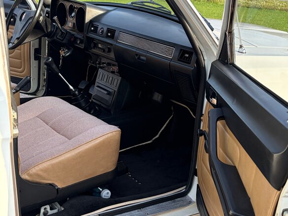1987 ГАЗ 24 «Волга» 2410 II (2410), белый, 3550000 рублей - вид 23