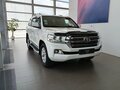2016 Toyota Land Cruiser 200 Series Рестайлинг 2, белый, 4149000 рублей