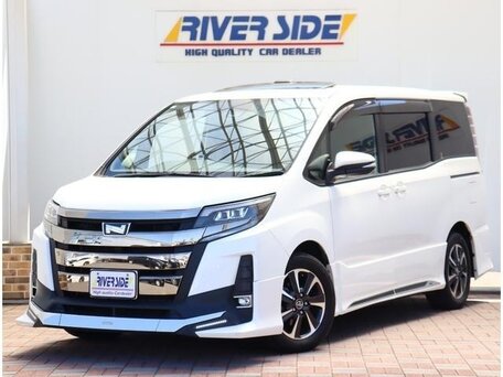 2020 Toyota Noah III (R80) Рестайлинг, белый, 2850000 рублей, вид 1