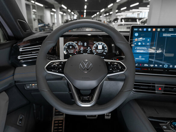 2026 Volkswagen Tiguan L Pro III (China Market), серый, 5100000 рублей - вид 10