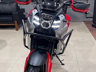 2026 QJMotor SVT 650, красный, 699000 рублей, вид 3