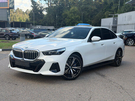 BMW 5 серии VIII (G60/G61/G68)