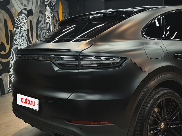 2019 Porsche Cayenne Coupé III, чёрный, 7900000 рублей - вид 3