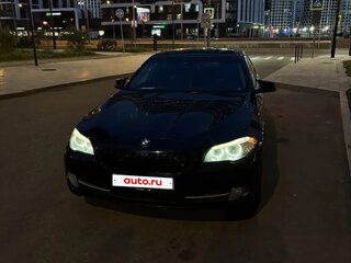 2013 BMW 5 серии 520i VI (F10/F11/F07), чёрный, 1800000 рублей, вид 2