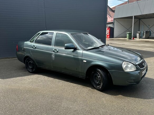 2010 Lada (ВАЗ) Priora I, серый, 240000 рублей - вид 2