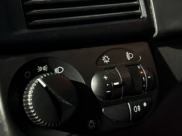 2015 Lada (ВАЗ) Priora I Рестайлинг, чёрный, 625000 рублей - вид 7