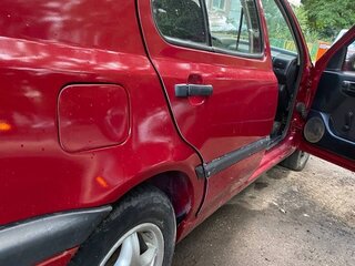 1995 Volkswagen Vento, пурпурный, 120000 рублей, вид 1