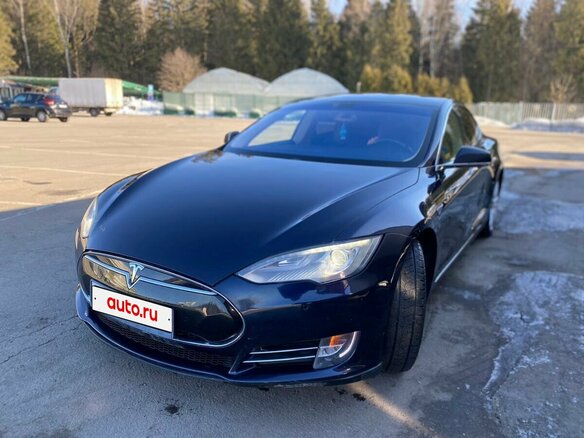 2013 Tesla Model S 60 I, синий, 2350000 рублей