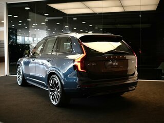 2026 Volvo XC90 B6 II Рестайлинг 2, синий, 10300000 рублей, вид 4