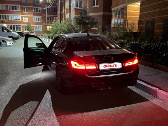 2017 BMW 5 серии 520d VII (G30/G31/G38), чёрный, 3100000 рублей - вид 19