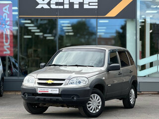 2017 Chevrolet Niva I Рестайлинг, бежевый, 659000 рублей, вид 1