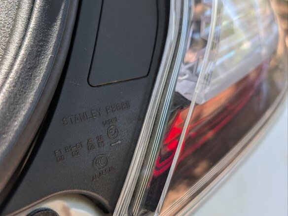 2013 Honda CR-Z Hybrid I Рестайлинг, белый, 1599500 рублей - вид 25