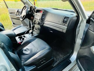 2012 Mitsubishi Pajero IV Рестайлинг 1, серебристый, 1750000 рублей, вид 4