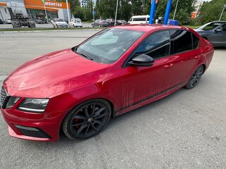 2019 Skoda Octavia RS III Рестайлинг, красный, 4000000 рублей, вид 4