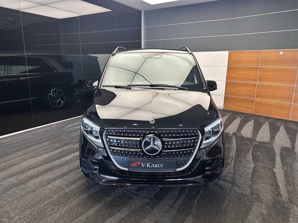 2024 Mercedes-Benz V-Класс Extra Long 300 d экстра длинный III (W447) Рестайлинг 2, чёрный, 15500000 рублей - вид 2