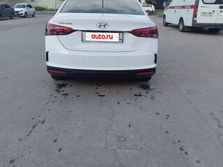 2021 Hyundai Solaris II Рестайлинг, белый, 1700000 рублей, вид 2