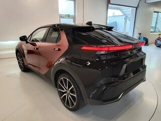 2025 Toyota C-HR II, красный, 2500606 рублей, вид 3