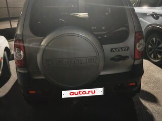 2009 Chevrolet Niva I Рестайлинг, серый, 550000 рублей, вид 3