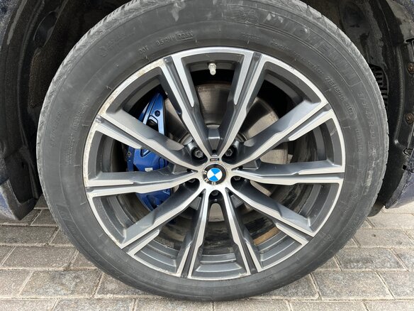 2021 BMW X5 30d IV (G05/G18), синий, 5500000 рублей - вид 11
