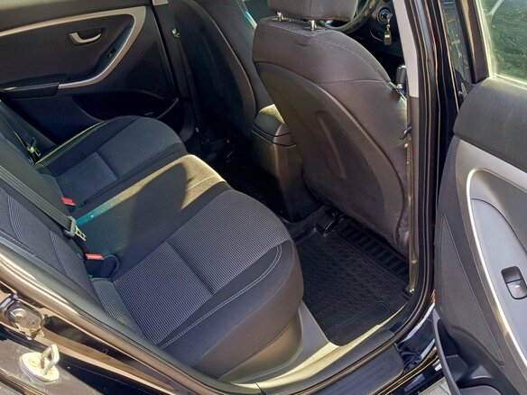 2012 Hyundai i30 II, чёрный, 850000 рублей - вид 9