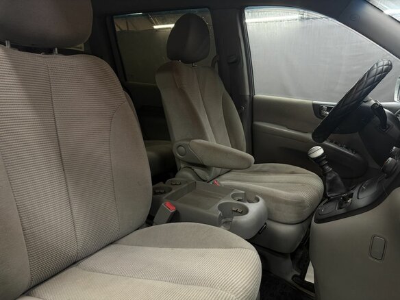 2007 Kia Carnival Grand II, серебристый, 599900 рублей - вид 20