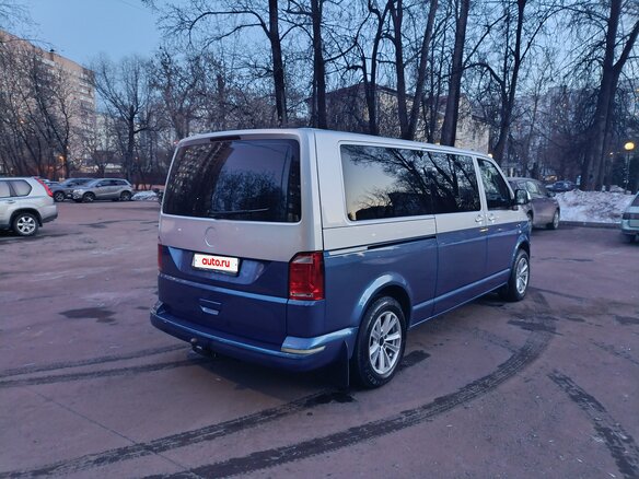 2011 Volkswagen Multivan T5 Рестайлинг, синий, 1900000 рублей - вид 4