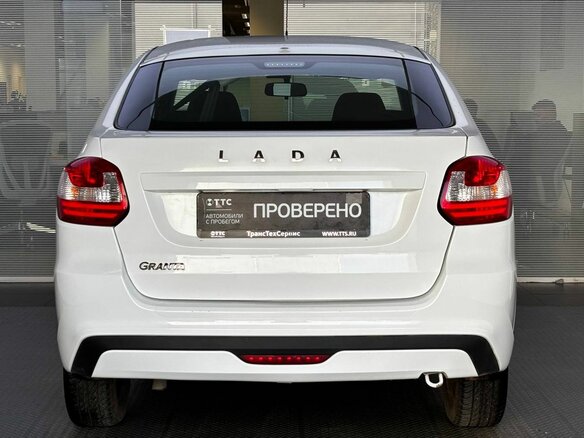 2023 Lada (ВАЗ) Granta I Рестайлинг, белый, 795000 рублей - вид 5