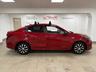 2021 Kia Rio IV Рестайлинг, красный, 1699000 рублей, вид 5