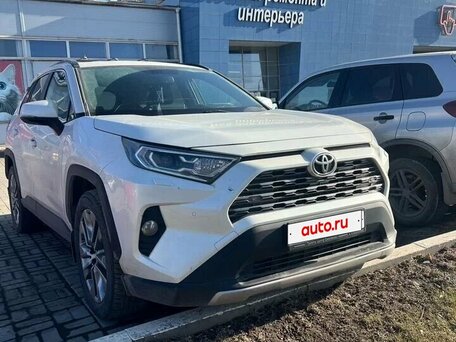 Toyota RAV4 V (XA50)