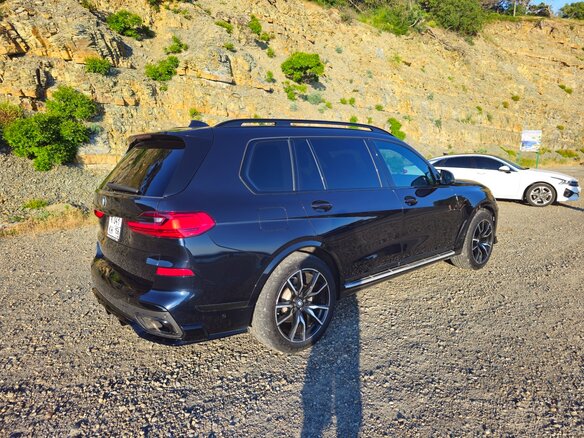 2020 BMW X7 40i I (G07), чёрный, 7500000 рублей - вид 7
