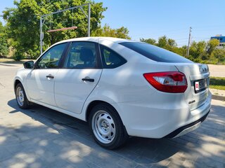 2020 Lada (ВАЗ) Granta I Рестайлинг, белый, 750000 рублей, вид 2