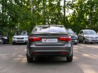 2011 Kia Rio 5-speed III, серый, 560000 рублей, вид 4
