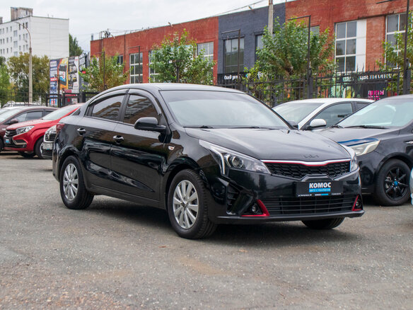 2022 Kia Rio IV Рестайлинг, чёрный - вид 7