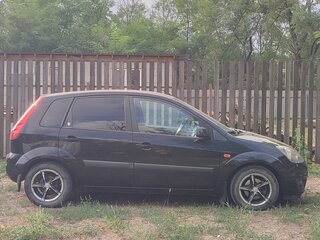 2006 Ford Fiesta Mk5, чёрный, 450000 рублей, вид 2