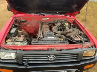 1994 Toyota Hilux V, красный, 990000 рублей, вид 3