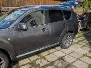 2008 Citroen C-Crosser, серый, 500000 рублей, вид 3