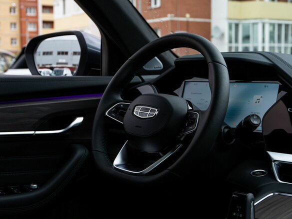 2026 Geely Monjaro I, серый, 4599990 рублей - вид 11