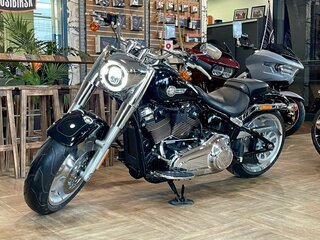 2024 Harley-Davidson Fat Boy, чёрный, 3750000 рублей, вид 2