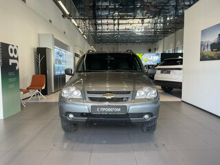 2013 Chevrolet Niva I Рестайлинг, серый, 520000 рублей, вид 2